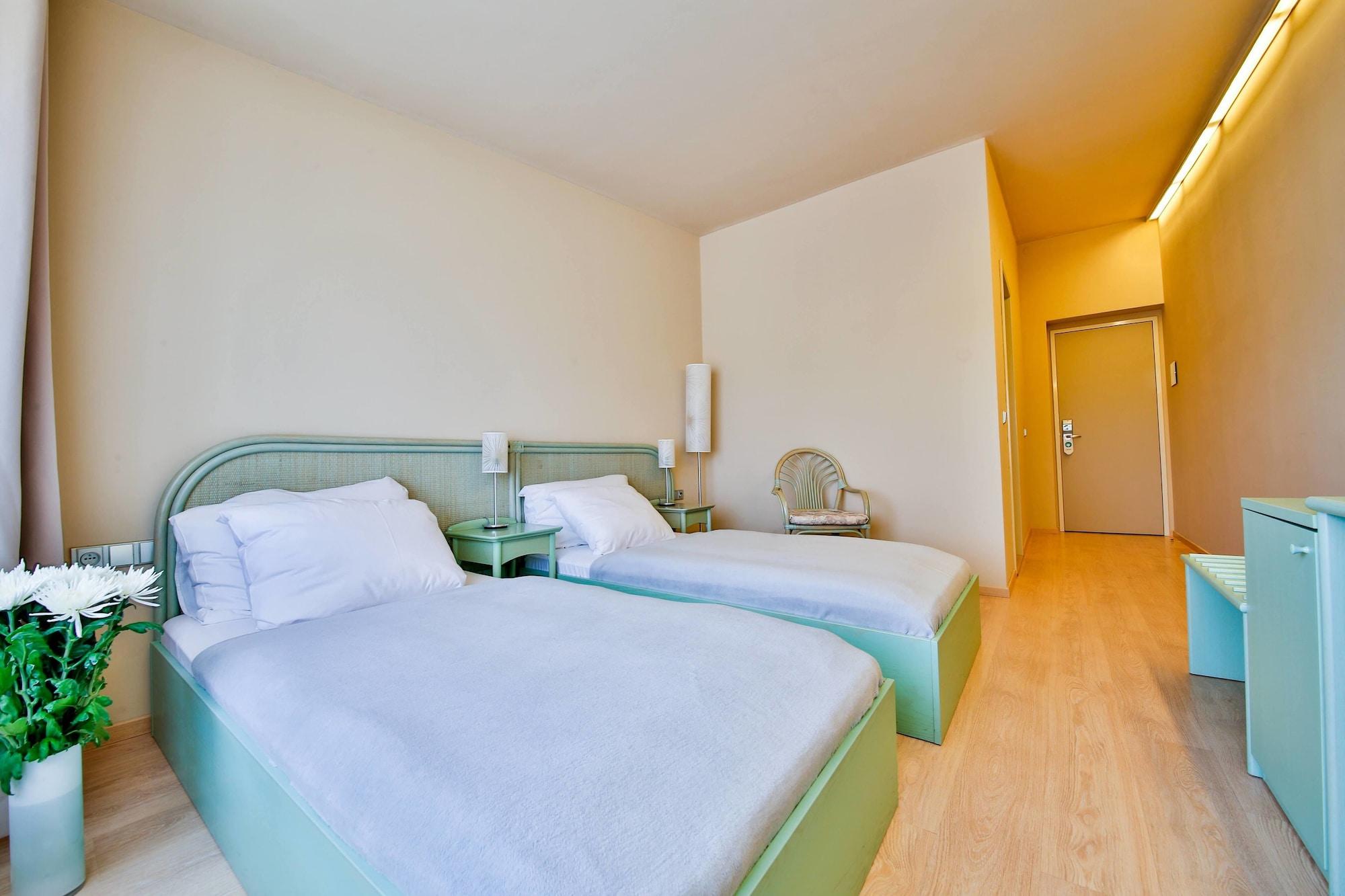 Modra Stodola Contactless Check-In Hotel Horomerice Exterior photo